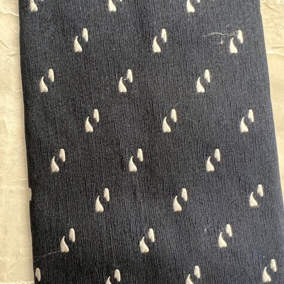 Antonio Ricci 100% Silk Necktie - Picture 3 of 4